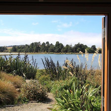 The Bird Hide - Rustic Luxury By The Water Hotel Dunedin Exterior photo